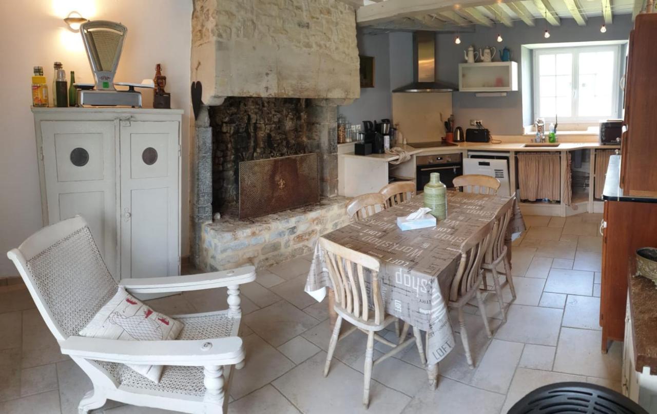 Charming Cottage Du Marais Dday Omaha Beach Canchy  Exterior photo